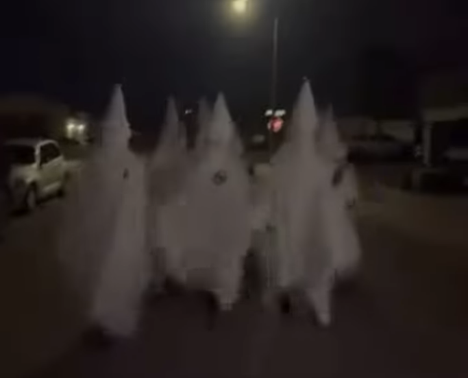 El Paso civil rights leaders, officials condemn youth in KKK robes and demand school action — Levittown Schools news