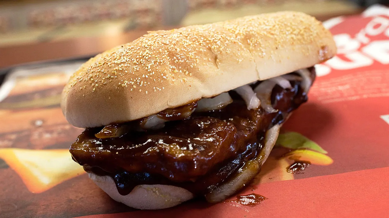 McDonald's dealt legal setback as judge allows McRib meat lawsuit to proceed — Levittown Community news