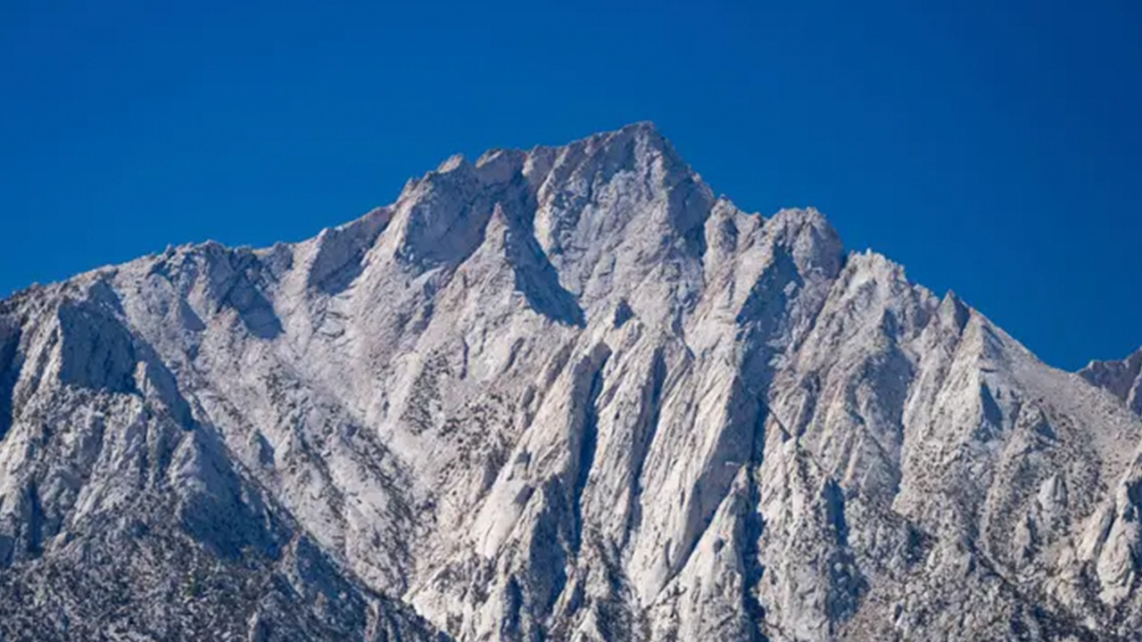 Body of missing hiker recovered from tallest mountain in Lower 48 after storms stall efforts — FOX 5 NY (WNYW)